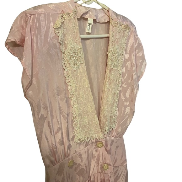 Vintage Pink Short Dress with Lace and Beads size 11 - Picture 4 of 8